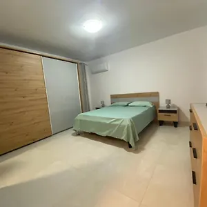 Modern, Spacious, 3 Bedroom Near Malta International Airport Luqa